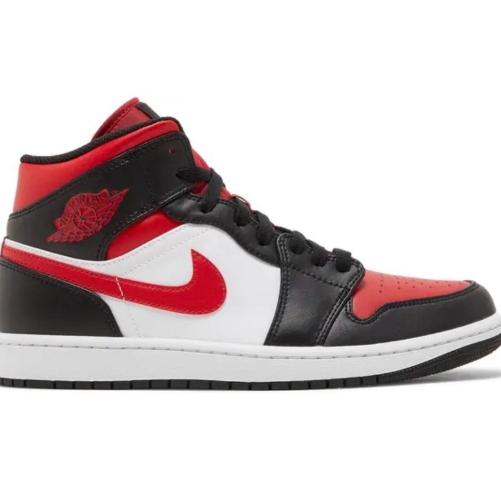 2022 Air Jordan 1 Mid 'Bred Toe'